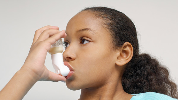 宝宝过敏性咳嗽是感冒吗